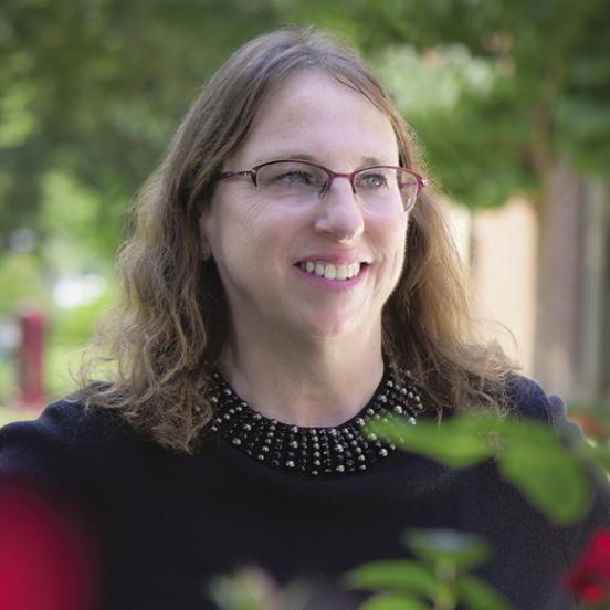 Faculty profile: Dr. Elizabeth Hawthorne