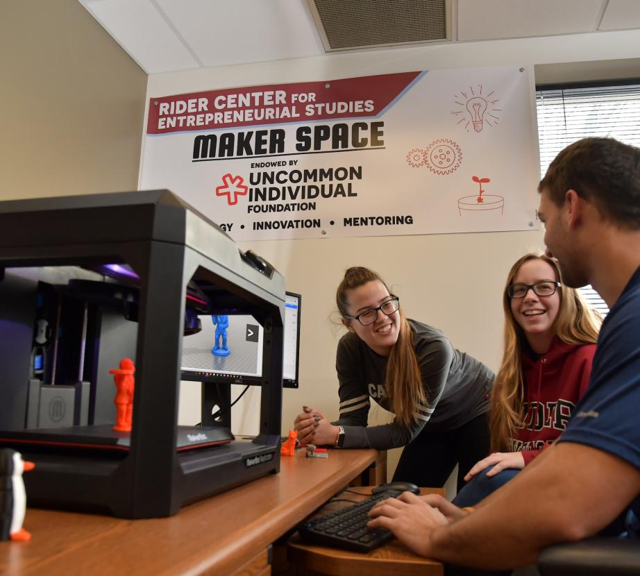 Students in the Center for Entrepreneurial Studies use 3D printing tools