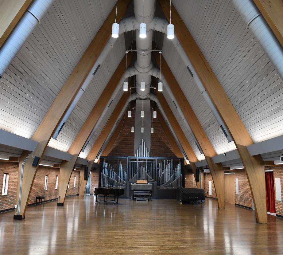 Gill Chapel interior