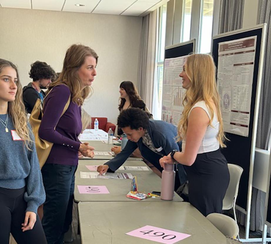Students presenting at Showcase in Psychology