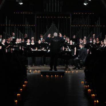 Westminster Choir singing in Gill Chapel